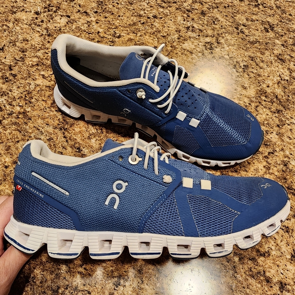 On Running Cloud 5 Running Shoes/Sneakers - Blue/White - Size 7